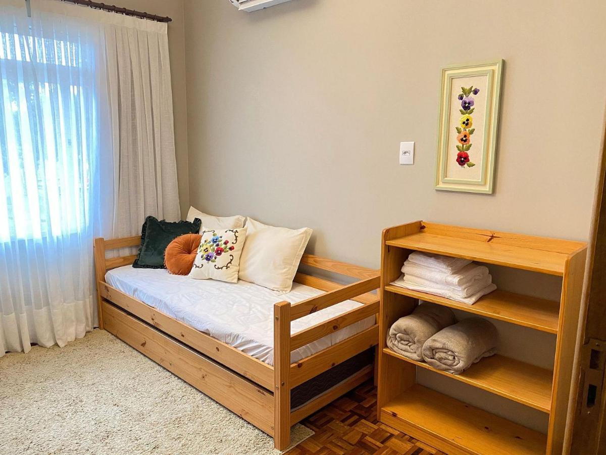 Apartamento Apto Temático Pintura E Porcelana Centro Pomerode